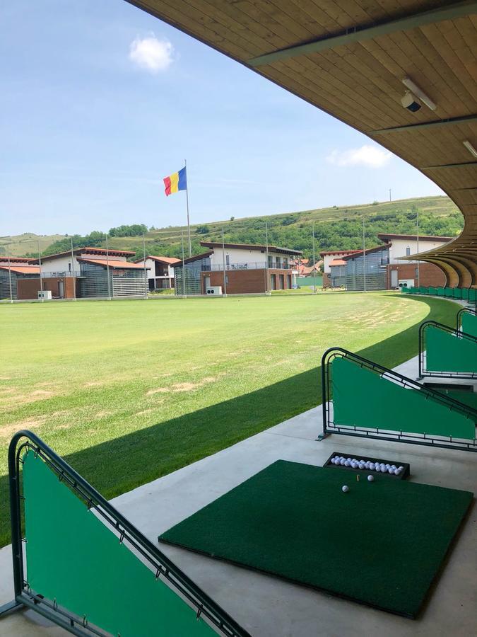 Hotel Theodora Golf Club Alba Iulia Esterno foto